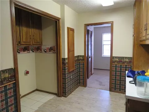 136 Sandra Rd, Clinton, OK 73601 photo 10