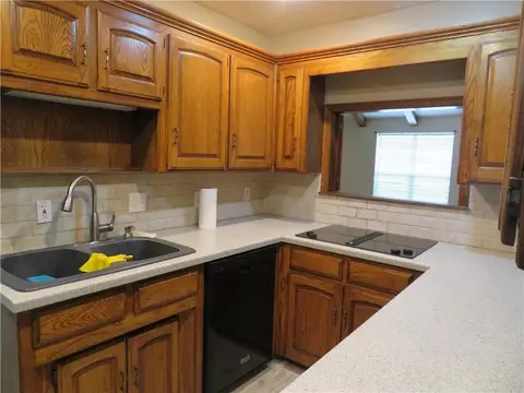 136 Sandra Rd, Clinton, OK 73601 photo 7