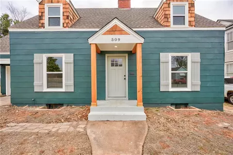 509 E Logan Ave, Guthrie, OK 73044 photo 2