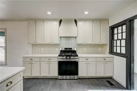 509 E Logan Ave, Guthrie, OK 73044 photo 9