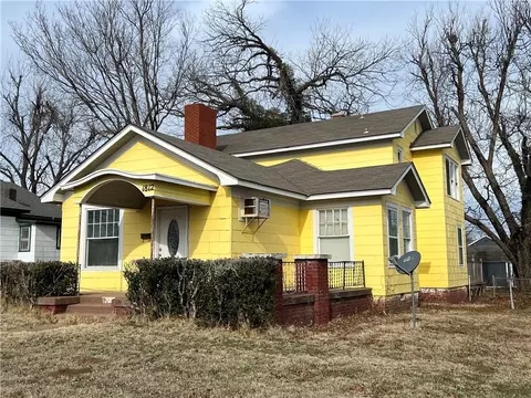 1812 W Noble Ave, Guthrie, OK 73044