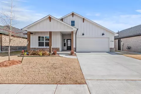 17700 Moss Farm Rd, Edmond, OK 73012