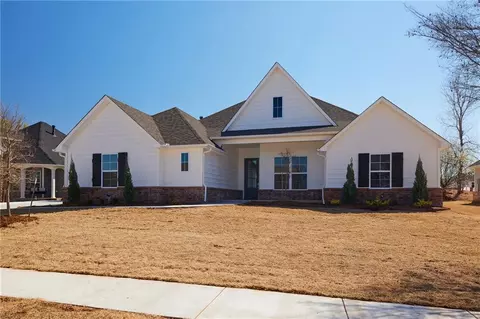 608 Chilmark Dr, Norman, OK 73071 photo 1
