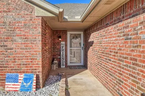 109 NW Jordan Way, Cache, OK 73527 photo 5