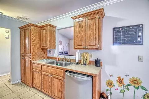 109 NW Jordan Way, Cache, OK 73527 photo 12