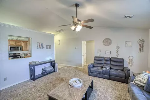 109 NW Jordan Way, Cache, OK 73527 photo 9