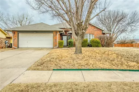 1924 Pendleton Dr, Norman, OK 73072 photo 1
