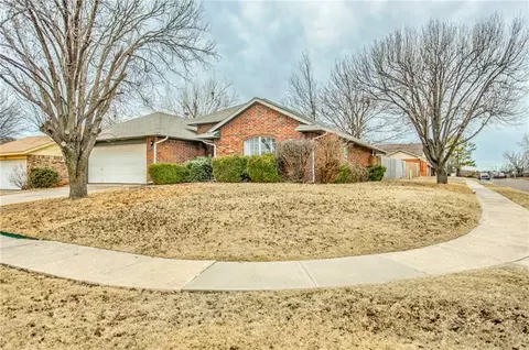 1924 Pendleton Dr, Norman, OK 73072 photo 2