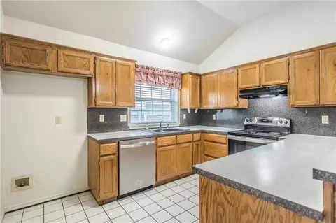 1924 Pendleton Dr, Norman, OK 73072 photo 7