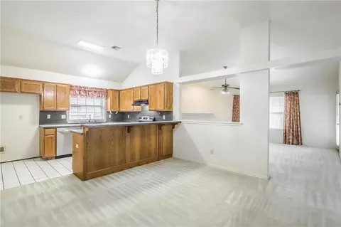 1924 Pendleton Dr, Norman, OK 73072 photo 5