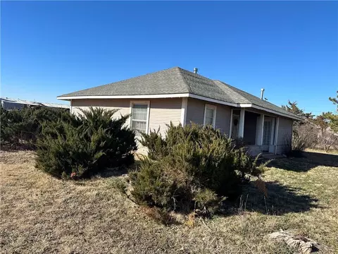 113 6th St, Headrick, OK 73549 photo 2