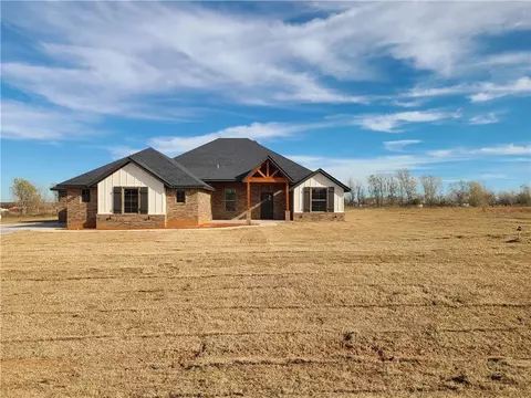 1025 Heritage Hls, Tuttle, OK 73089 photo 1