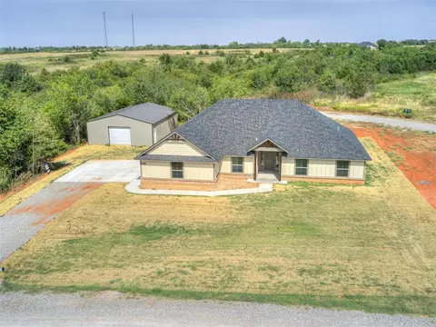 1990 Southern Trace Ln, Blanchard, OK 73010