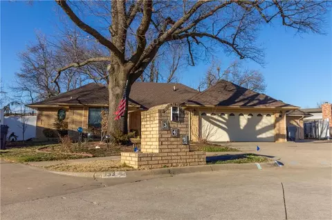 349 S Ranchwood Manor Dr, Oklahoma City, OK 73139
