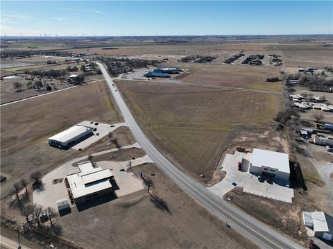 S Hwy 81, Minco, OK 73059