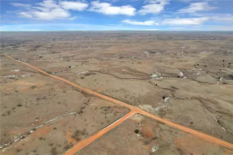 100 N County 1740 Rd, Erick, OK 73645