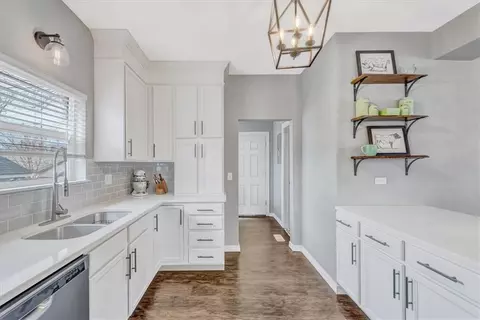 510 E Springer Ave, Guthrie, OK 73044 photo 12