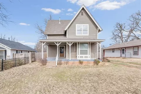 510 E Springer Ave, Guthrie, OK 73044 photo 2