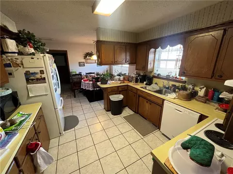 805 S Sara Rd, Tuttle, OK 73089 photo 7