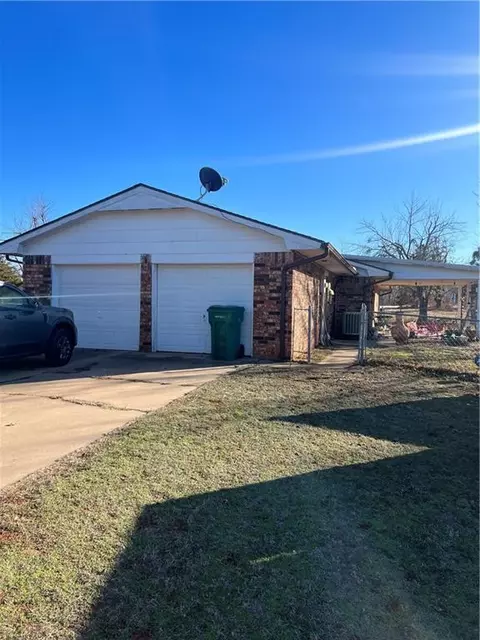 805 S Sara Rd, Tuttle, OK 73089 photo 2