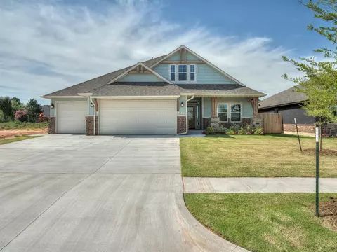 13316 SW 8th St, Yukon, OK 73099