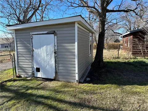 228 E Mosier Sts, Norman, OK 73069 photo 15