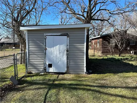 228 E Mosier Sts, Norman, OK 73069 photo 16