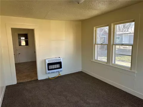 228 E Mosier Sts, Norman, OK 73069 photo 4