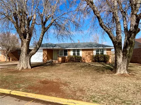 1007 Asalee St, Altus, OK 73521 photo 2