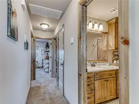 2131 E Sooner Rd, Tuttle, OK 73089 photo 18