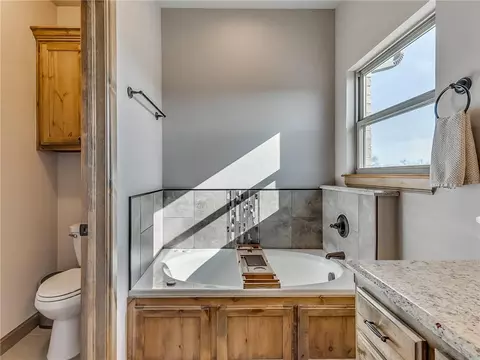 2131 E Sooner Rd, Tuttle, OK 73089 photo 16