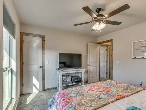 2131 E Sooner Rd, Tuttle, OK 73089 photo 24