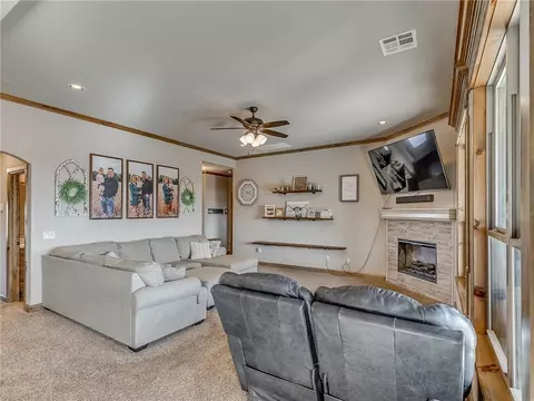2131 E Sooner Rd, Tuttle, OK 73089 photo 7