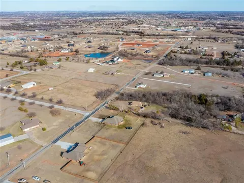2131 E Sooner Rd, Tuttle, OK 73089 photo 30