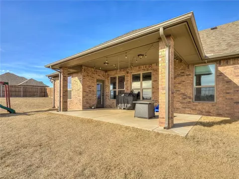 2131 E Sooner Rd, Tuttle, OK 73089 photo 27