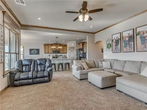 2131 E Sooner Rd, Tuttle, OK 73089 photo 6
