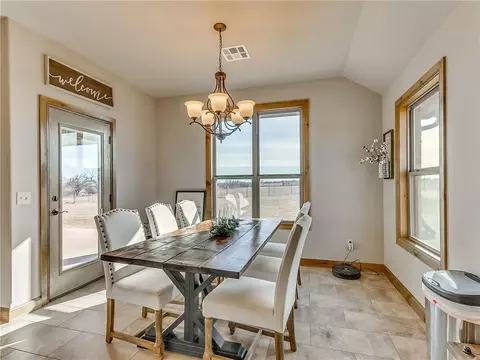 2131 E Sooner Rd, Tuttle, OK 73089 photo 12