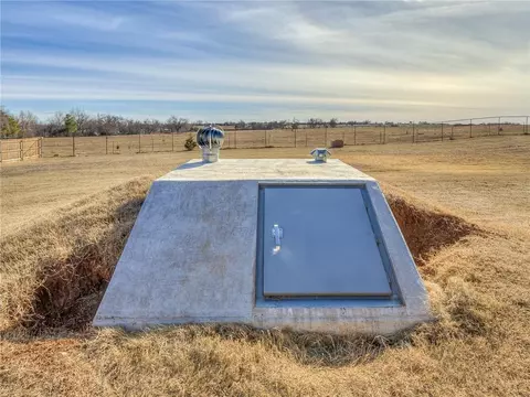 2131 E Sooner Rd, Tuttle, OK 73089 photo 29