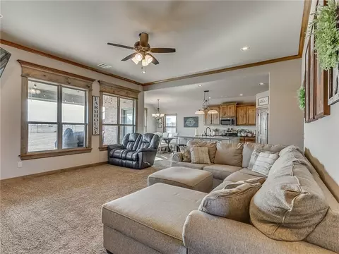 2131 E Sooner Rd, Tuttle, OK 73089 photo 5