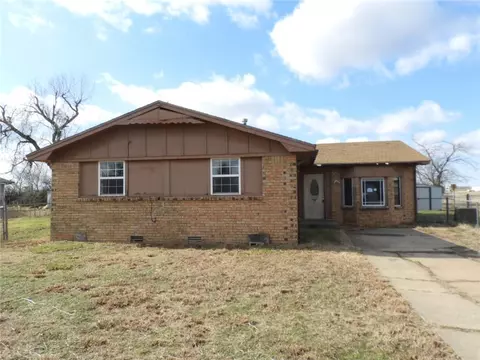 108 Windsor Dr, Chickasha, OK 73018 photo 1