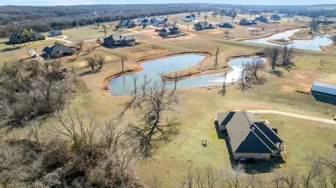 9330 S Post Rd, Guthrie, OK 73044 photo 1