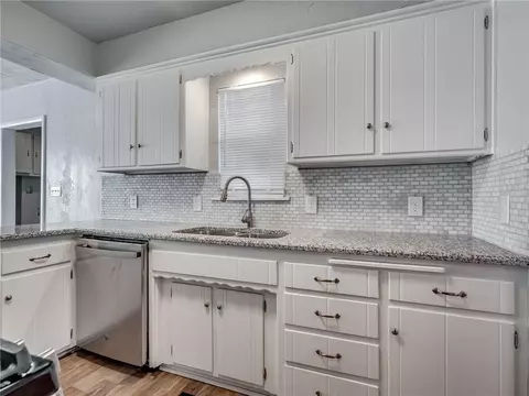 20588 Walker St, Harrah, OK 73045 photo 11