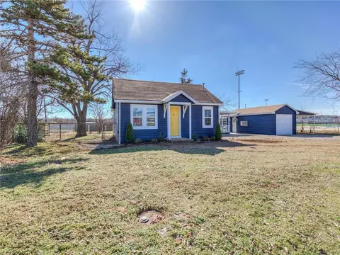 20588 Walker St, Harrah, OK 73045 photo 1