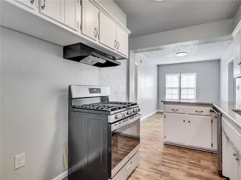 20588 Walker St, Harrah, OK 73045 photo 9