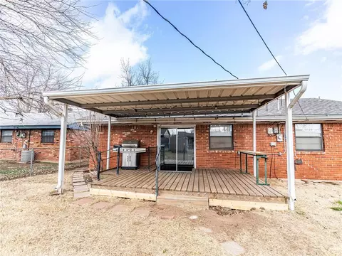 210 E Cherry Ave, Yukon, OK 73099 photo 26