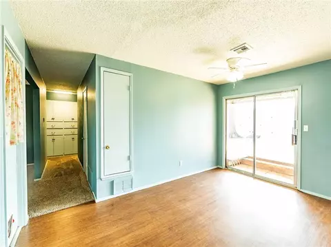 210 E Cherry Ave, Yukon, OK 73099 photo 7