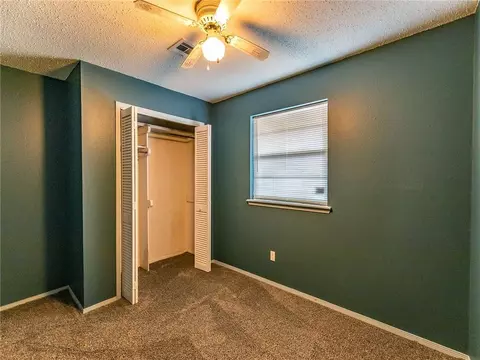 210 E Cherry Ave, Yukon, OK 73099 photo 15