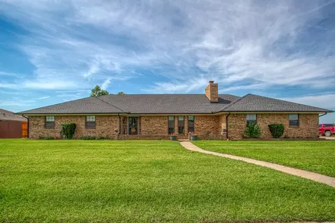 500 Sunset Dr, Watonga, OK 73772 photo 1