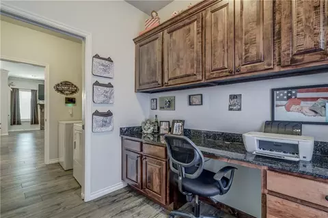 20768 Tempe Ave, Harrah, OK 73045 photo 4