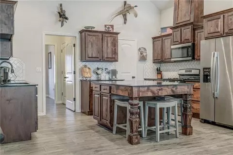 20768 Tempe Ave, Harrah, OK 73045 photo 13